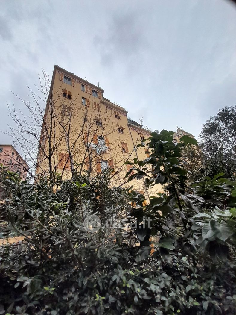 Appartamento in Vendita in Sapri 9 a Genova