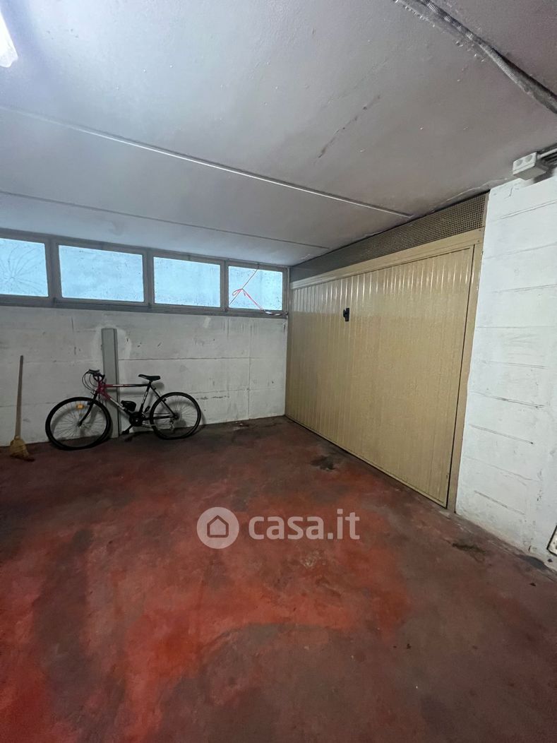 Garage/Posto auto in Vendita in Via Giuseppe Adami 31 a Roma