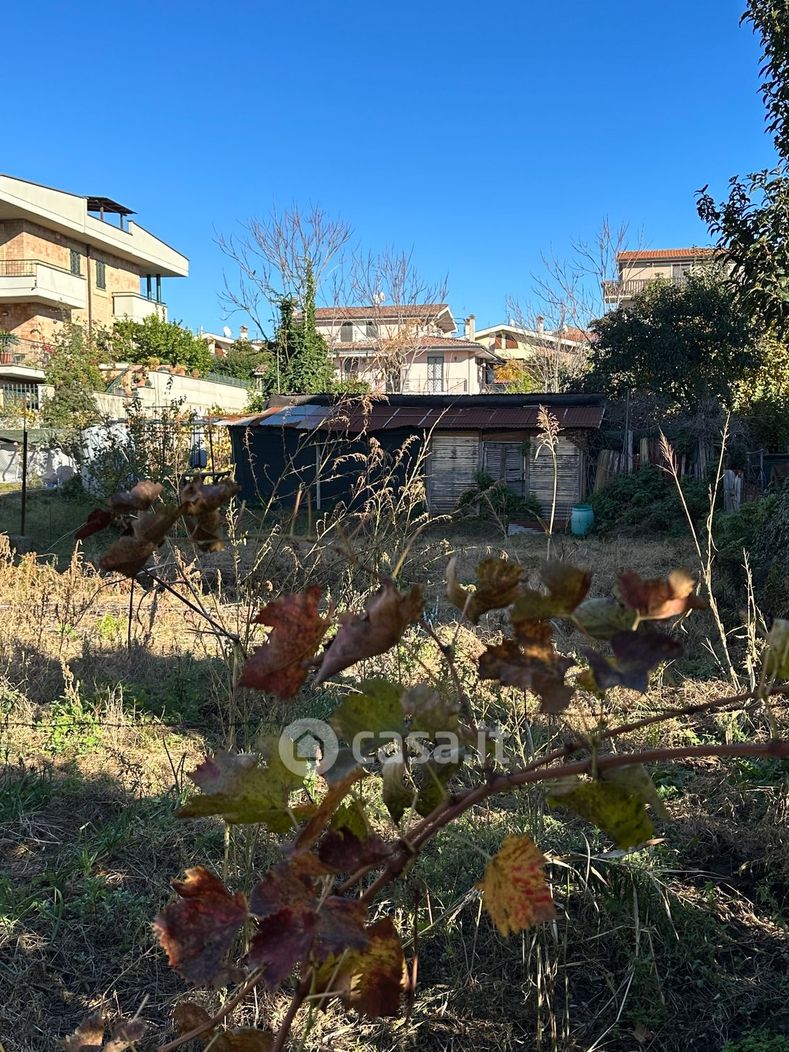 Terreno edificabile in Vendita in Via Caltavuturo 20 a Roma