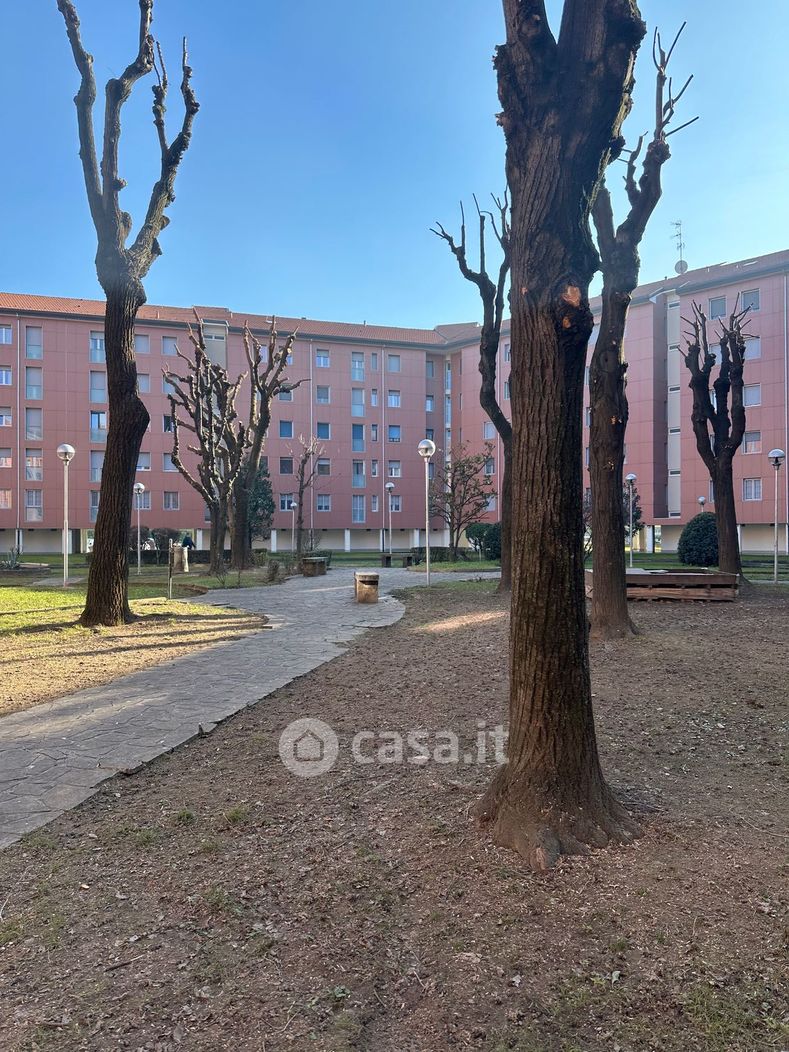 Appartamento in Vendita in Via Longarone 18 a Milano