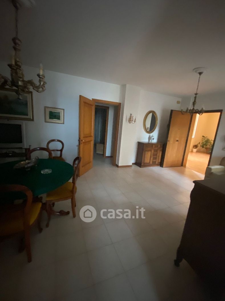 Appartamento in Vendita in lago maggiore 11 a Pescara