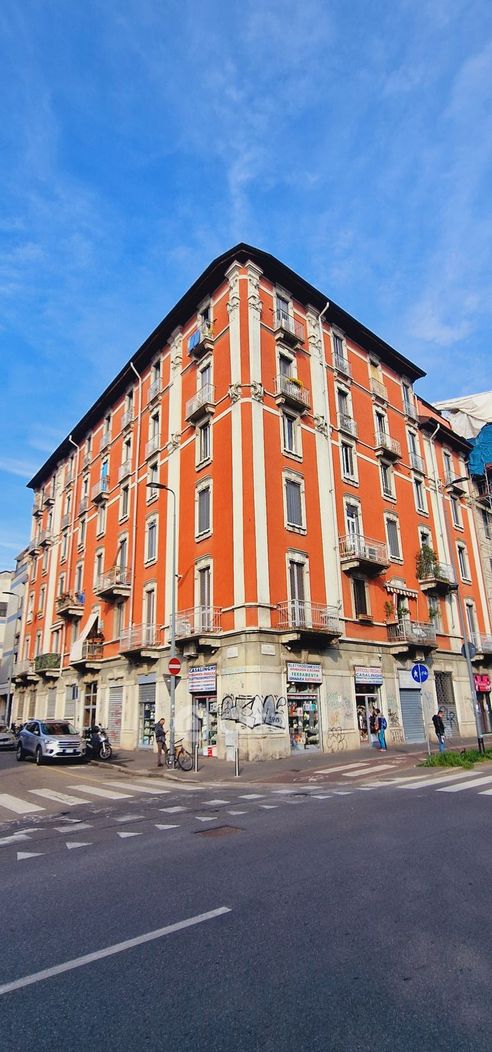 Appartamento in Vendita in Via Marcantonio dal Re 2 a Milano