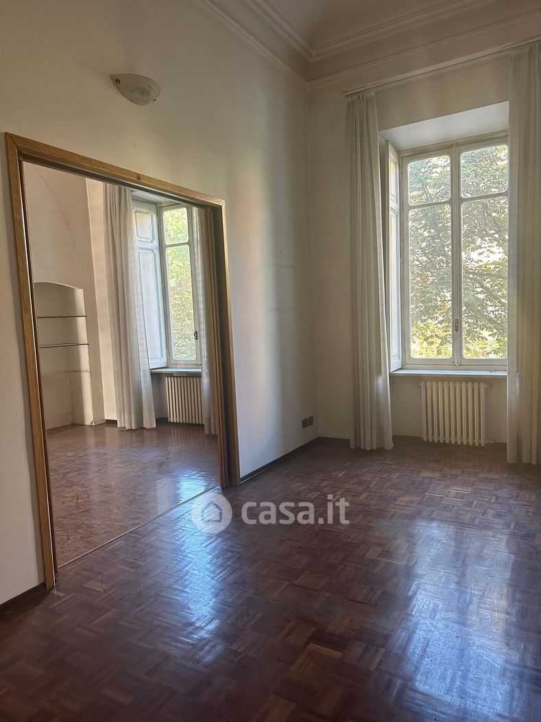 Appartamento in Affitto in Corso Galileo Ferraris 37 a Torino