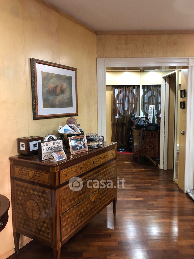Appartamento in Vendita in Via Alfredo Catalani a Roma