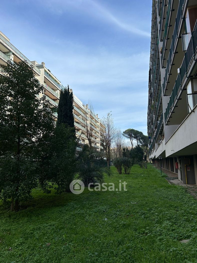 Appartamento in Vendita in Via Francesco Gentile 8 a Roma