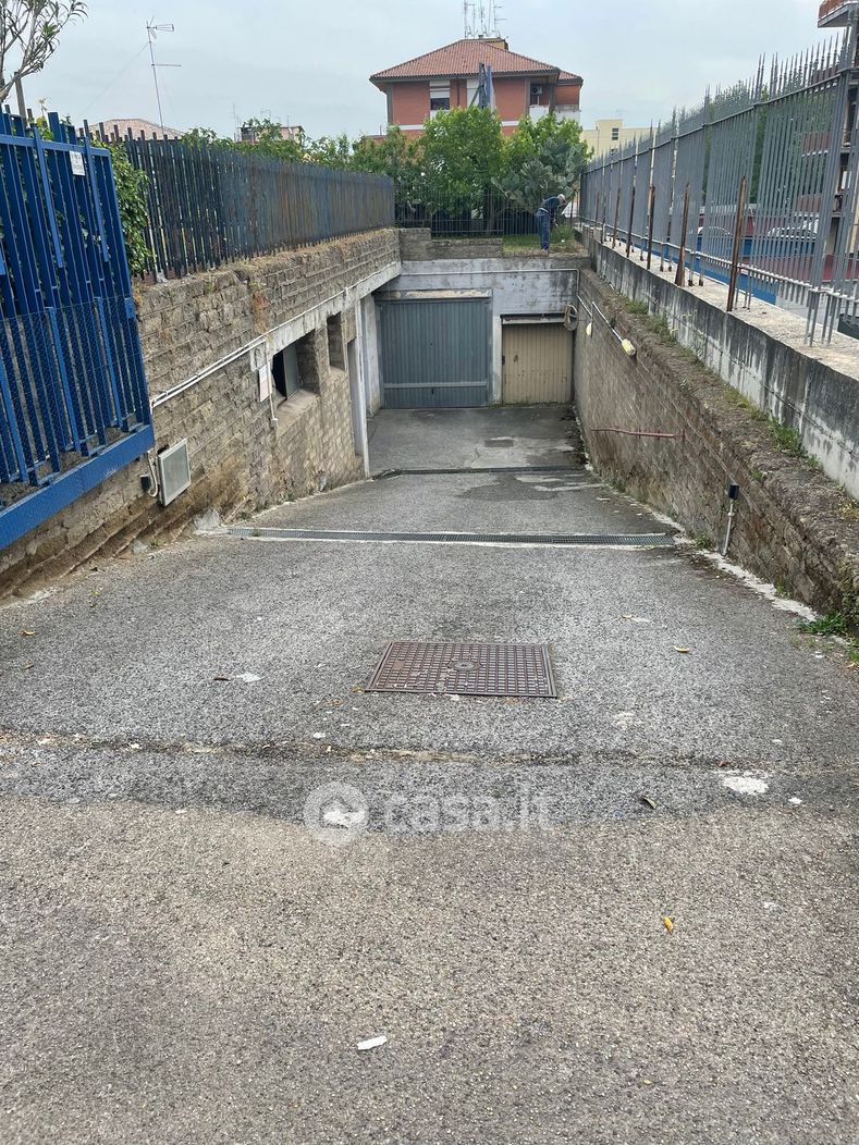Garage/Posto auto in Vendita in Via Casali del Drago a Roma