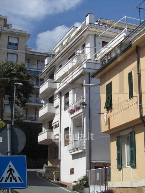 Appartamento in Affitto in Via Unità d'Italia 6 a Arenzano