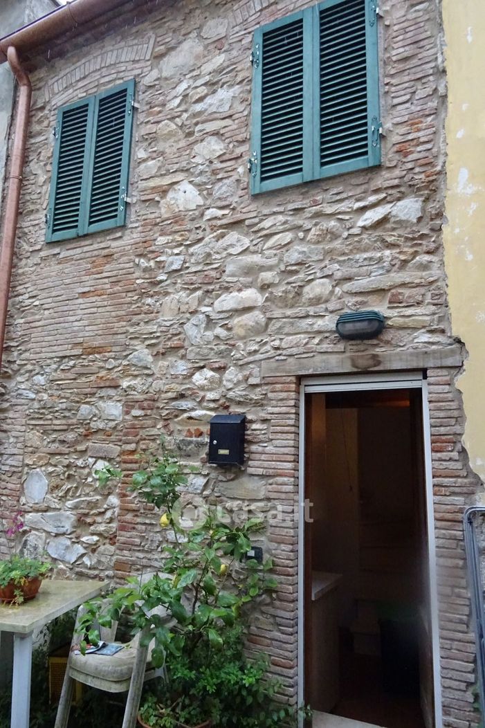 Appartamento in Vendita in Via Santa Maria del Giudice 234 a Lucca