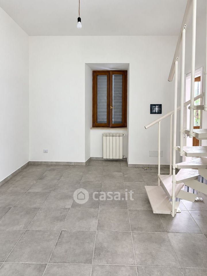 Casa indipendente in Via Regina Margherita 10, photo 1