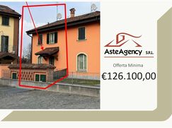 Casa Bi/Trifamiliare in Residenziale