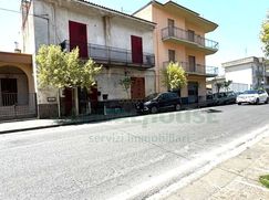 Casa Bi/Trifamiliare in Residenziale