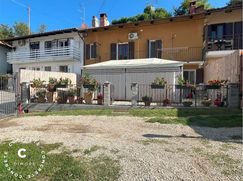 Casa Bi/Trifamiliare in Residenziale