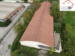 Capannone in Commerciale