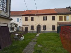 Casa Bi/Trifamiliare in Residenziale