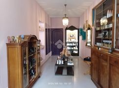 Negozio/Locale commerciale in Commerciale