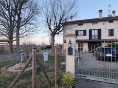 Casa Bi/Trifamiliare in Residenziale