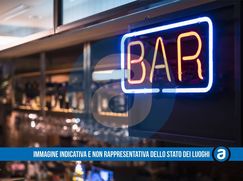 Negozio/Locale commerciale in Commerciale