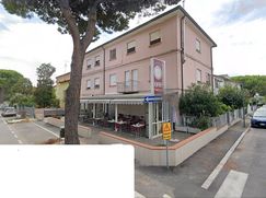Negozio/Locale commerciale in Commerciale