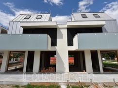 Casa Bi/Trifamiliare in Residenziale