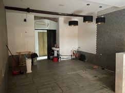 Negozio/Locale commerciale in Commerciale