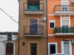 Casa Bi/Trifamiliare in Residenziale