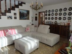 Casa Bi/Trifamiliare in Residenziale