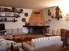 Casa Bi/Trifamiliare in Residenziale