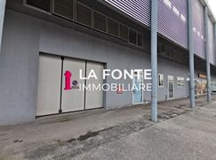 Capannone in Commerciale