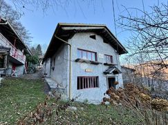 Casa Bi/Trifamiliare in Residenziale