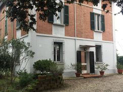 Casa Bi/Trifamiliare in Residenziale