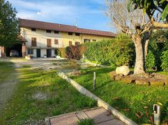Casa Bi/Trifamiliare in Residenziale