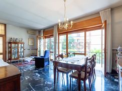 Casa Bi/Trifamiliare in Residenziale