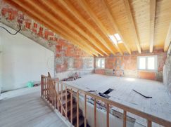 Casa Bi/Trifamiliare in Residenziale