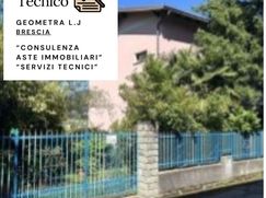 Casa Bi/Trifamiliare in Residenziale