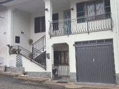 Casa Bi/Trifamiliare in Residenziale