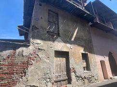 Casa Bi/Trifamiliare in Residenziale