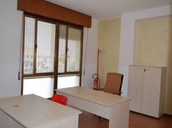 Ufficio in Commerciale