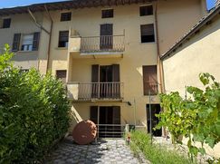 Casa Bi/Trifamiliare in Residenziale