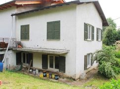 Casa Bi/Trifamiliare in Residenziale