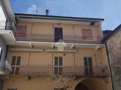 Casa Bi/Trifamiliare in Residenziale