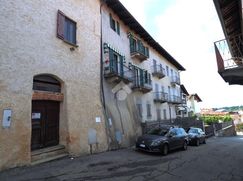 Casa Bi/Trifamiliare in Residenziale