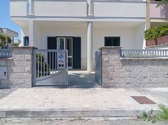 Casa Bi/Trifamiliare in Residenziale
