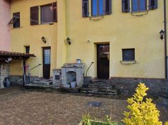 Casa Bi/Trifamiliare in Residenziale