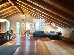 Casa Bi/Trifamiliare in Residenziale