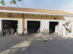 Negozio/Locale commerciale in Commerciale