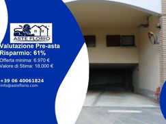 Box/posto auto in Residenziale
