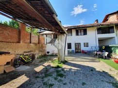 Casa Bi/Trifamiliare in Residenziale