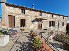 Casa Bi/Trifamiliare in Residenziale