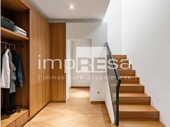Casa Bi/Trifamiliare in Residenziale