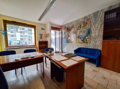 Ufficio in Commerciale